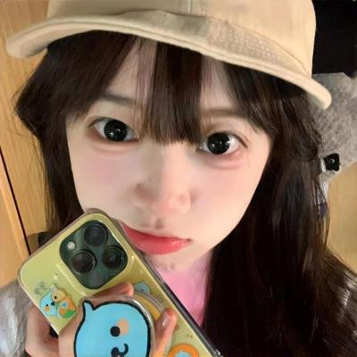乐坛天后机场牵手女助理，后援会发声明，一夜之间持续发酵