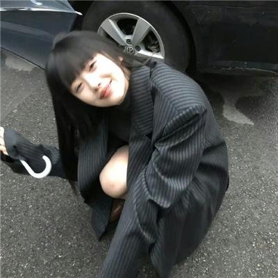当红男星被曝旧照被扒，连续多日社交平台画面流出